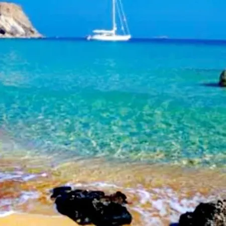 With One Bedroom In With Shared Pool And Wifi كوستا تاغيسي